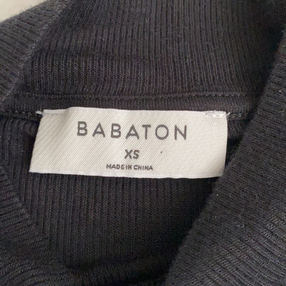 {Aritzia} Babaton | Mockneck Ribbed Cropped Short Sleeve Contour Tee Black (XS) - Picture 6 of 12